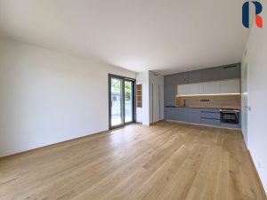 Pronájem bytu 2+kk, 67 m2 + balkon, parkování, výhled – Praha, Modřany – 1