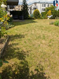 Pronájem bytu 2+kk, 61 m2, zahrada 280 m2 , parkování – 5