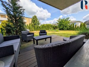 Pronájem bytu 2+kk, 61 m2, zahrada 280 m2 , parkování – 4