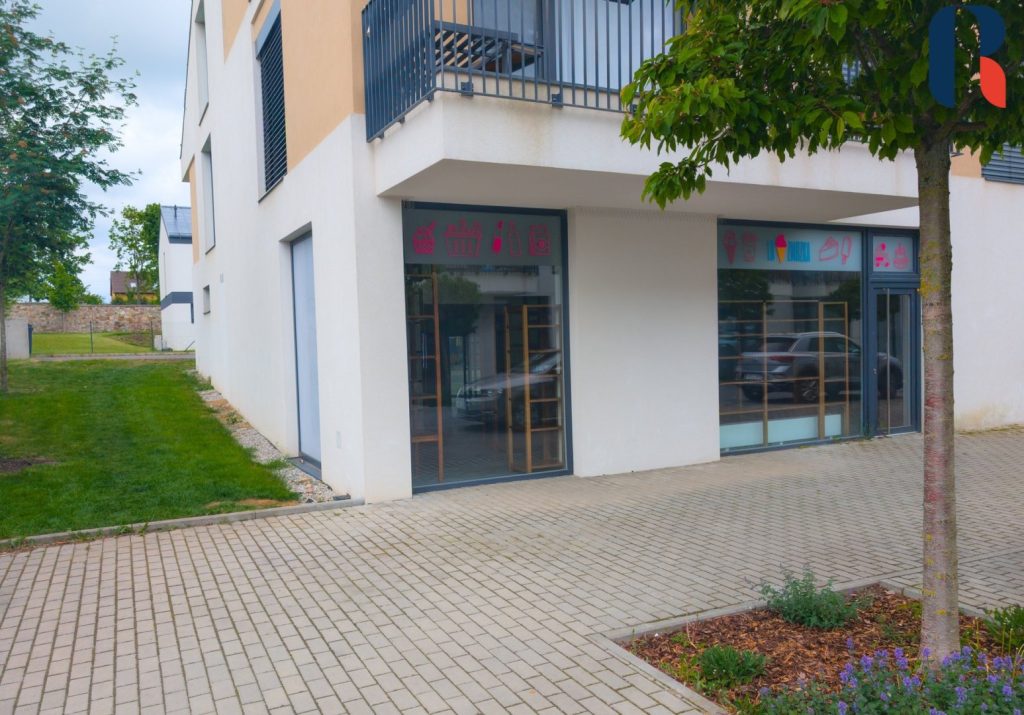 Prodej obchodní prostory, 97 m2 – Vysoký Újezd