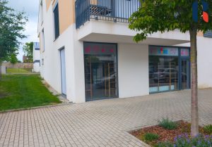 Prodej obchodní prostory, 97 m2 – Vysoký Újezd – 1
