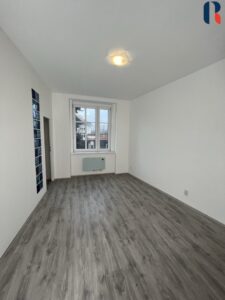 Pronájem bytu 2+kk 38 m² – 4