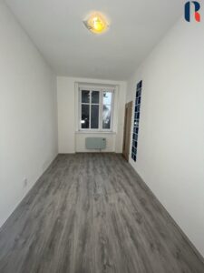 Pronájem bytu 2+kk 38 m² – 6