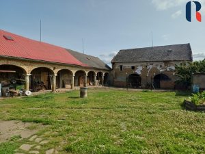 Prodej usedlosti na stavebním pozemku o výměře 5700 m², Lutín (u Olomouce) – 4