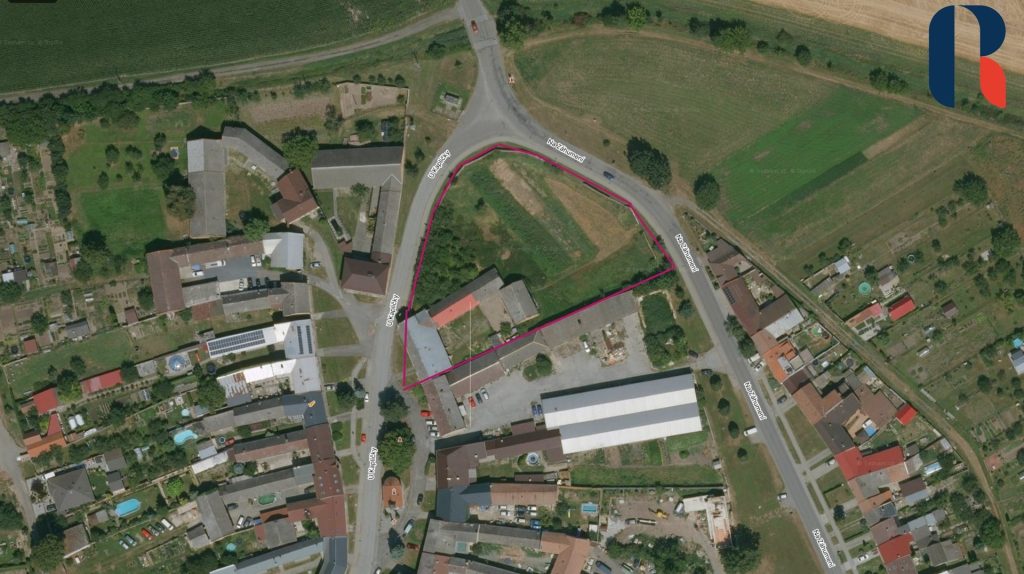 Prodej stavebního pozemku 5 700 m² v intravilánu obce Lutín (u Olomouce)