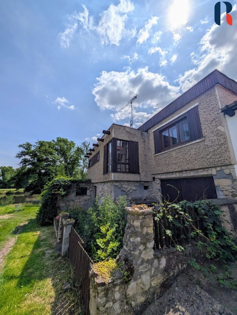 Prodej rodinný dům u řeky, 130 m²