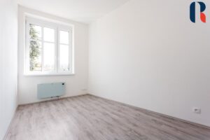 Pronájem bytu 2+kk 36 m² – 4