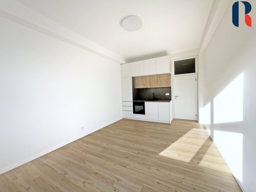 Pronájem byty 1+kk, 30 m²