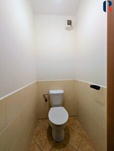 Prodej bytu 3+kk 72 m², předzahrádka 140m², garáž – 11